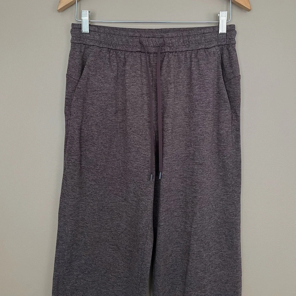{Lululemon} Soft Jersey Straight-Leg Mid-Rise Pant Shorter Length - Womens 6
